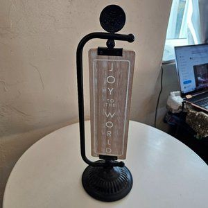 Joy to the world table display